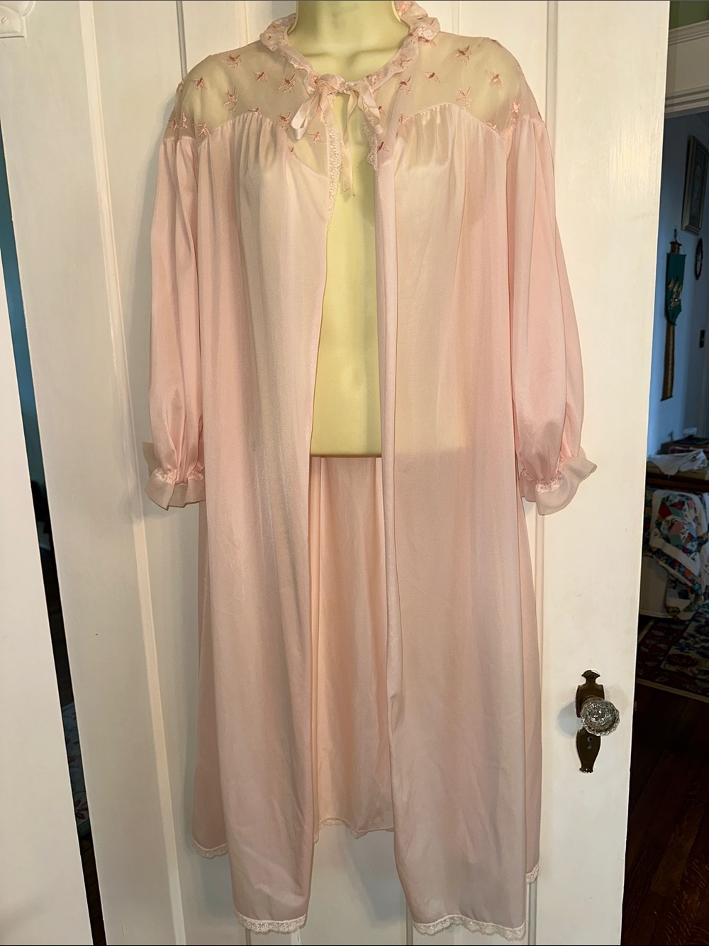 Vintage Faerie Semi Sheer Nylon Pink Open Front Robe that Ties at Neck